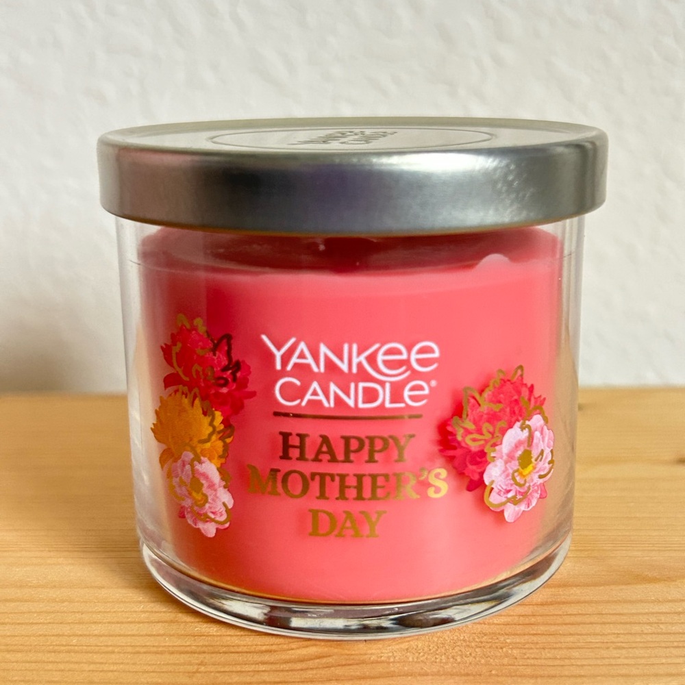 Yankee Candle Happy Mother's Day Pink Floral Jar Candle